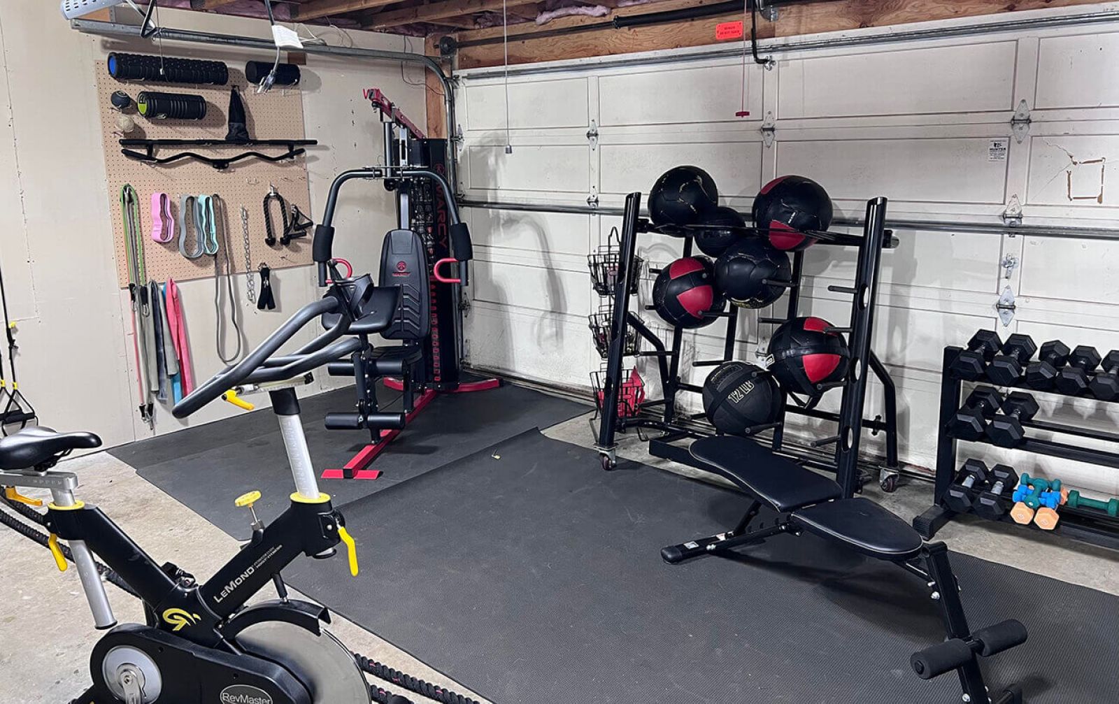 Personal trainer parksville home gym photo one